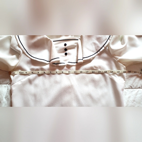 Vintage 1960's, Style Rite, White with Navy details Womens Blouse - Picture 2 of 3